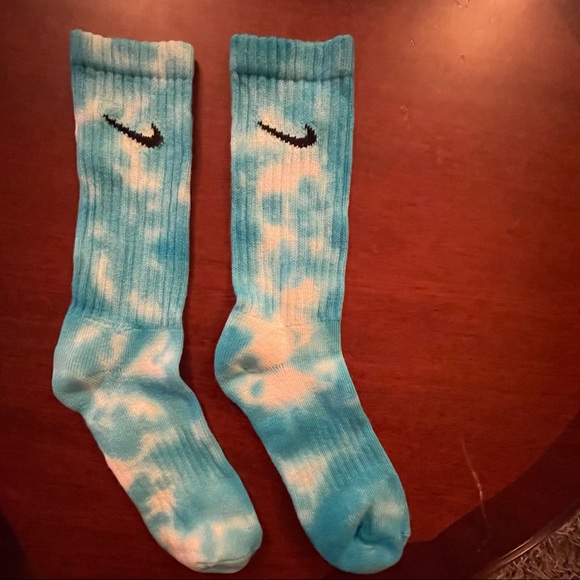 3 pairs of Nike tie dye socks - Picture 4 of 5